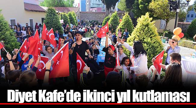 Diyet Kafe’de ikinci yıl kutlaması