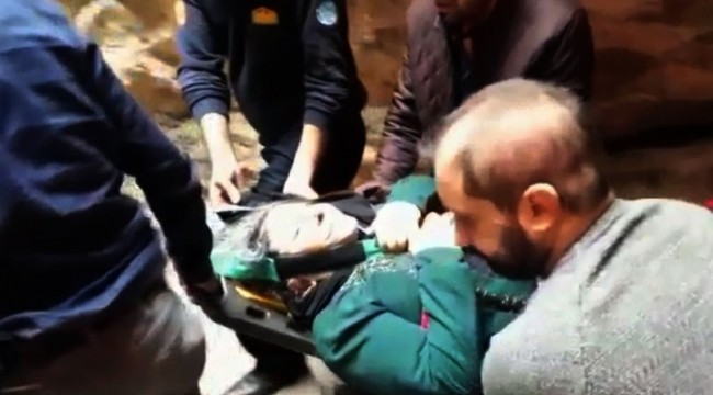 Dua etmeye gitti, çukura düştü