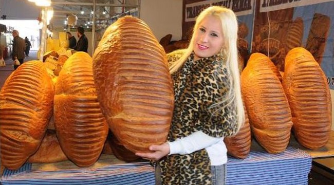 Eskişehir'de 8 kiloluk ekmeği 80 TL'ye satıyorlar