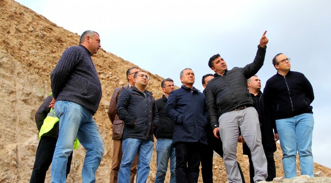 Gediz’e 3’ü bir yerde