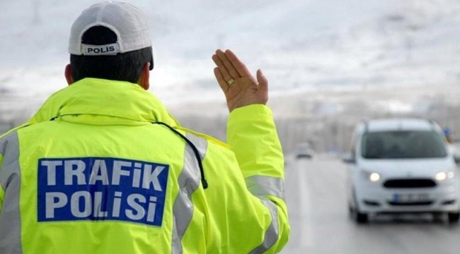 Polis, emniyet müdürünün kızına ceza yazdı!