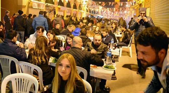 Adana Valiliği 'Kebap ve Şalgam Festivali'ni iptal etti