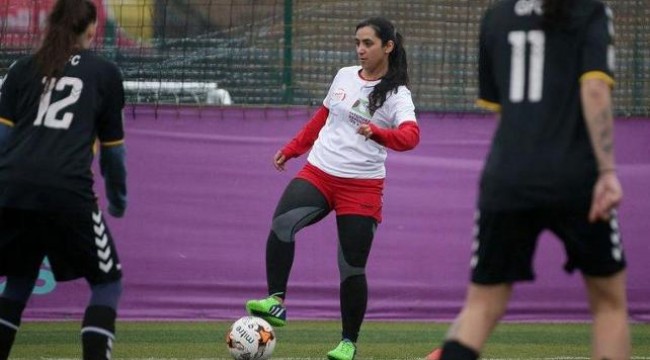 Afgan kadınların futbol hayali nasıl kabusa döndü?