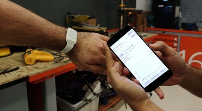 Arkadaşını kaybedince karar verdi, Parkinson saati geliştirdi!