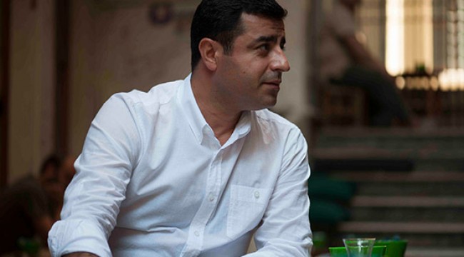 Demirtaş'tan mahkeme heyetine: Tarafsız değilsiniz, çekilin