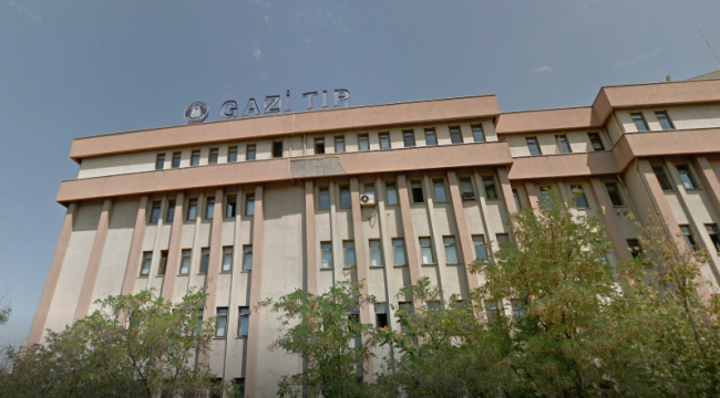 İki polis memuru hastaları ve doktorları rehin aldı!