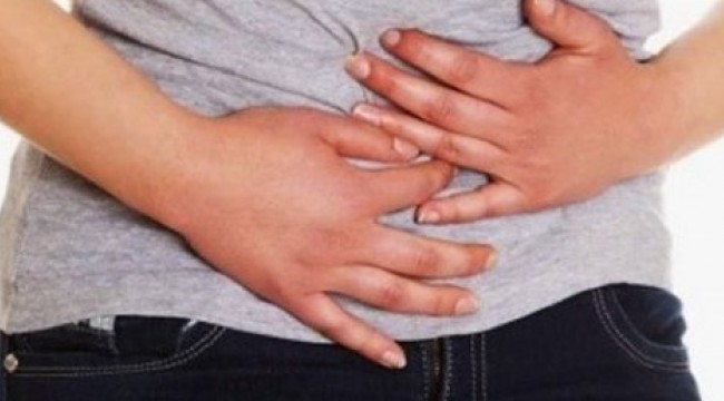 Karın ağrısı ve şişkinlik yumurtalık kanserinin sinyali olabilir!