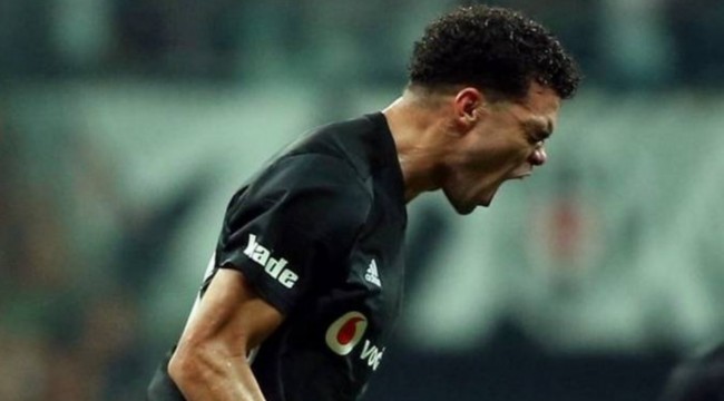 Pepe, Beşiktaş'tan ayrılmadan önce personelin maaşını ödedi