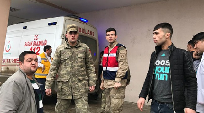 Zırhlı askeri araç devrildi: 1 şehit, 5 yaralı