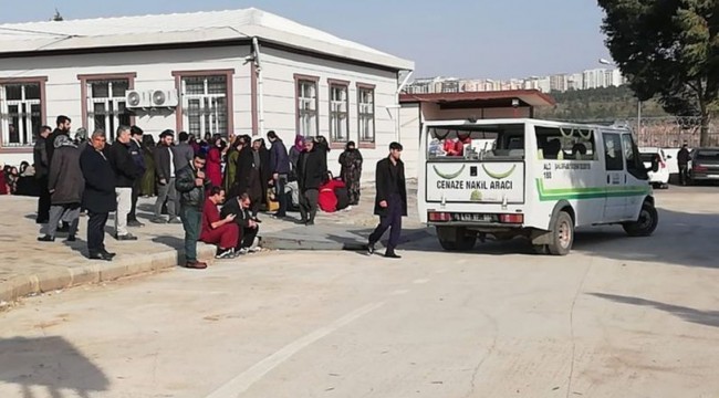 15 gün önce evlendiği kocasını bıçaklayarak öldürdü