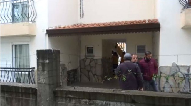 Banyo kapısını açtı dehşete düştü!