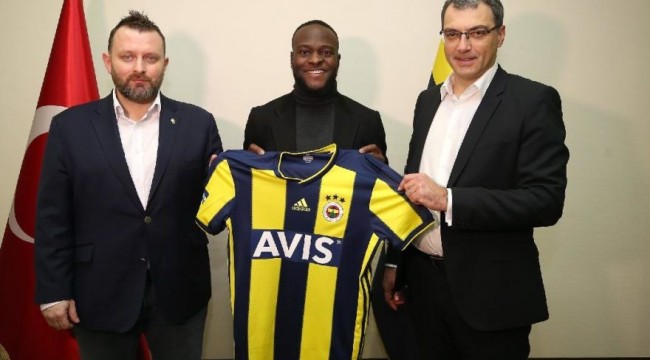Fenerbahçe yeni transferi Victor Moses’i resmen açıkladı