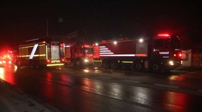 İzmir’de fabrika yangını!