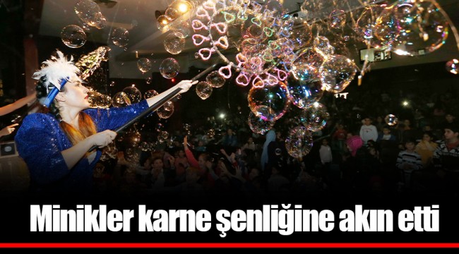 Minikler karne şenliğine akın etti