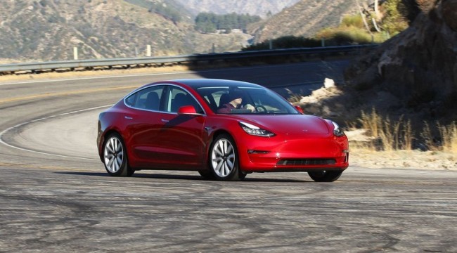 Model 3'e Avrupa'dan onay geldi