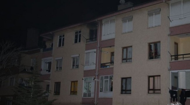 Şizofreni hastası kadın evini ateşe verdi iddiası