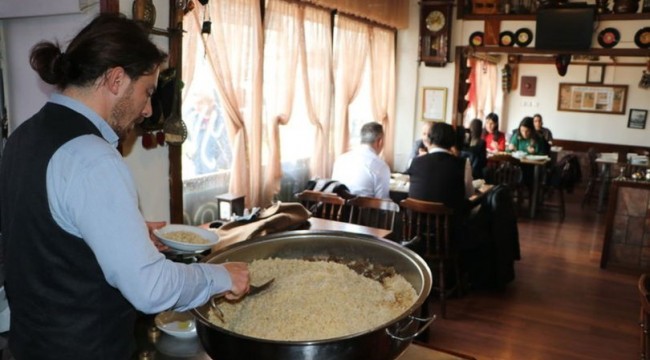 Trabzon'da 163 yıllık lezzet, Uzak Doğulu turistlerin gözdesi oldu