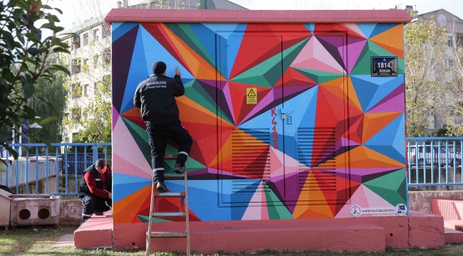 Trafolar sanat eserine dönüştü!