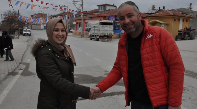 3 dil bilen genç aday beldede ilk kadın muhtar olmak istiyor