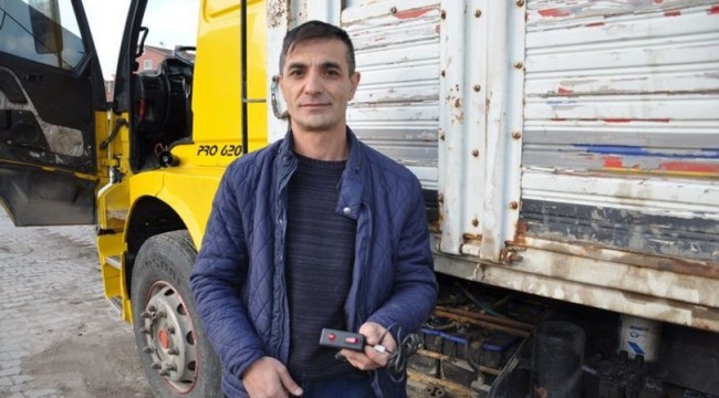 Akü hırsızlarına kızdı, mucit oldu