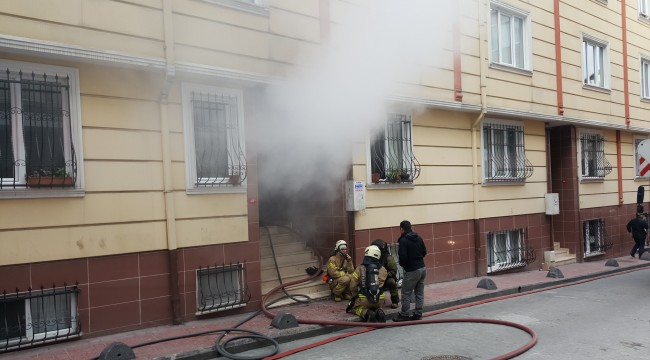 Beyoğlu’ndaki yangında can pazarı yaşandı