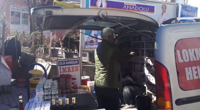 Bin 700 çeşit şifalı ürünü ilçe pazarlarında satıyor