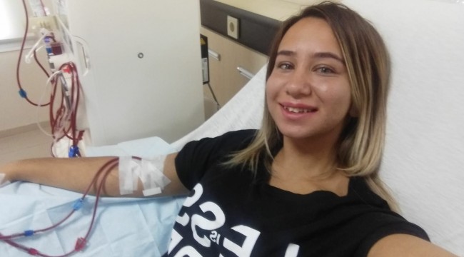 Böbrek hastası genç kızdan ‘otomatik organ bağışı kampanyası’