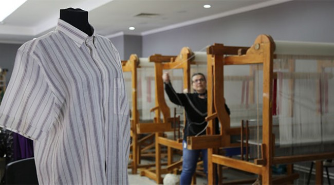 Cumhurbaşkanı'na kenevirden yapılan gömlek bu tezgahta dokundu