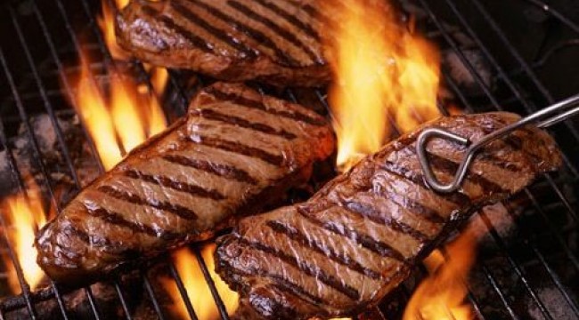 Eti seviyoruz, yemek yemeği zayıf olmaya tercih ediyoruz