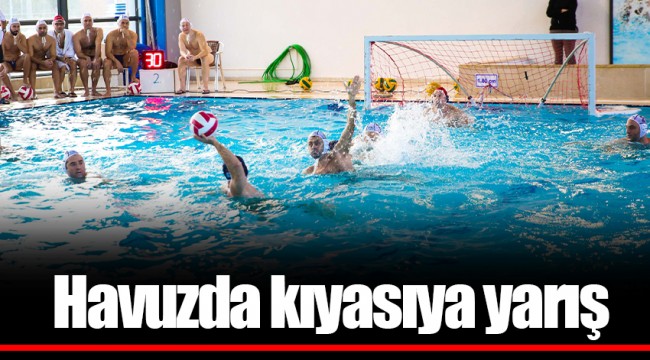 Havuzda kıyasıya yarış