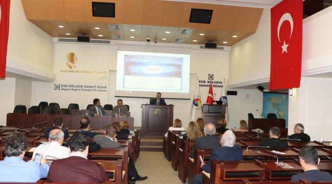 Hazır giyim ve tekstil sektörleri 15,6 milyar dolar dış ticaret fazlası veriyor