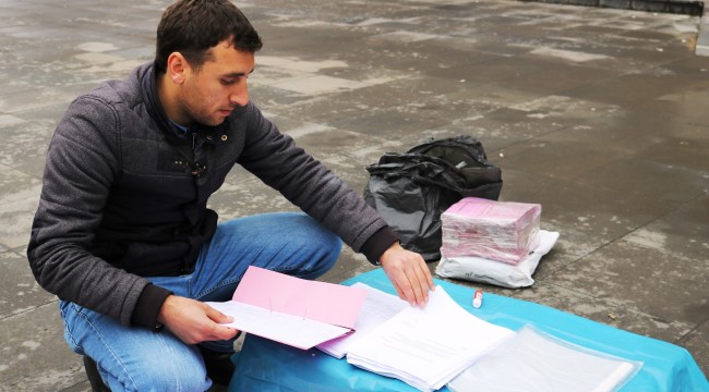 İş başvurusuna geldi, kuyruğu fırsata çevirdi