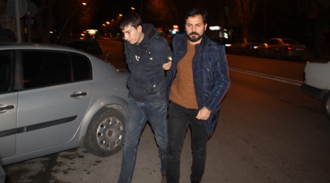 Kapıdaki ayak izinden yakalandılar