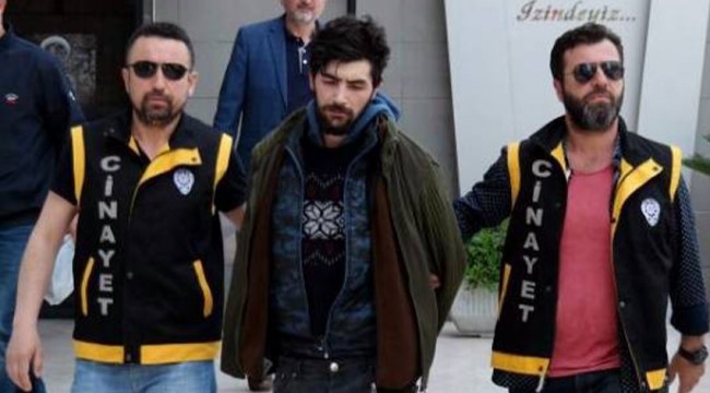 "Rüyamda annemi öldürmek için işaret aldım"