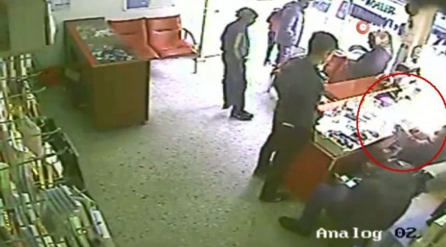 Şişen cep telefonu bataryası bomba gibi patladı