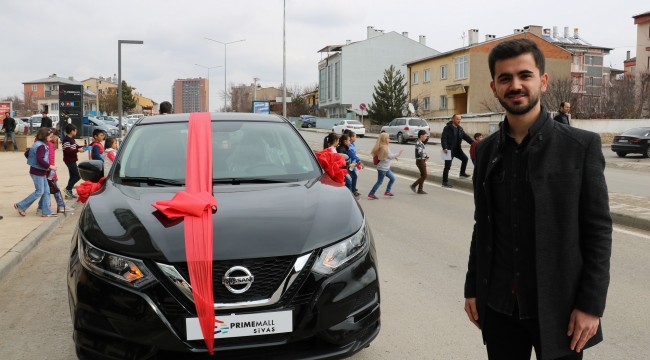 200 liralık alışveriş, 150 bin TL değerinde otomobil kazandırdı