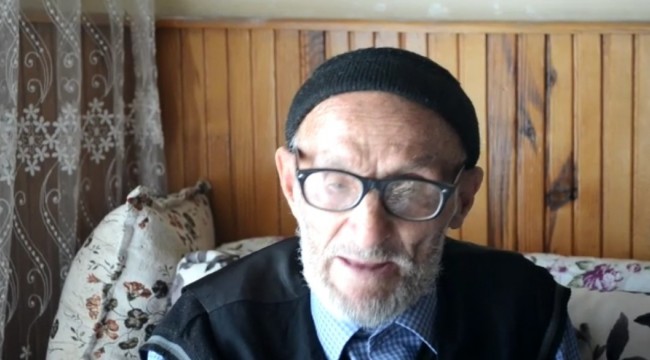 97 yaşındaki Cafer dede, Türkçe ezanı anlattı