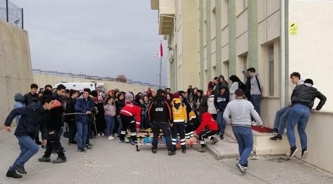AFAD Müdürlüğü’nden deprem tatbikatı