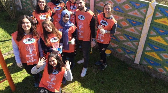 Bahar geldi genç TEMA sahaya indi