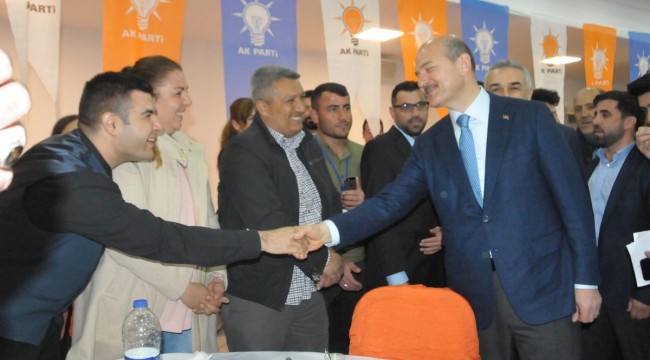 Bakan Soylu: 6 yaşındaki masum çocukların eline silah vererek valilikleri altüst ederler