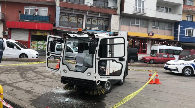 Belediye işçisi, mesai arkadaşına sokak ortasında kurşun yağdırdı