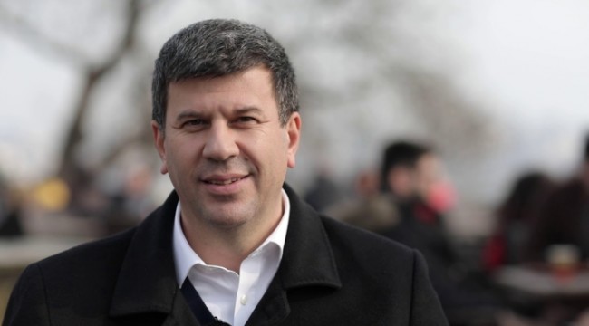 CHP'nin Kadıköy adayına ırkçı gruptan kara propaganda