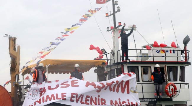 Denizde şaşırtan evlilik teklifi