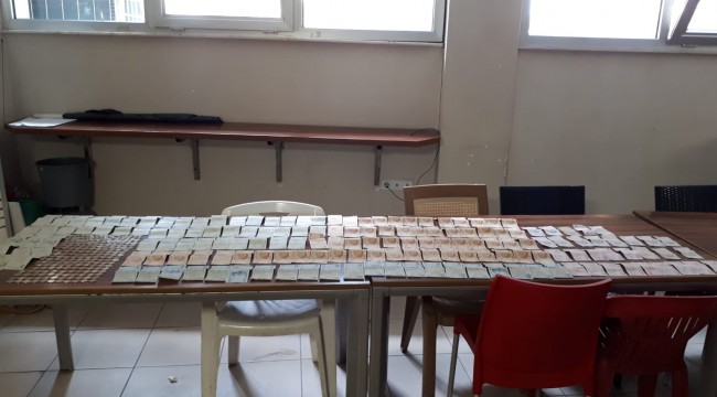 Dilencinin üzerinden çıkan para dudak uçuklattı
