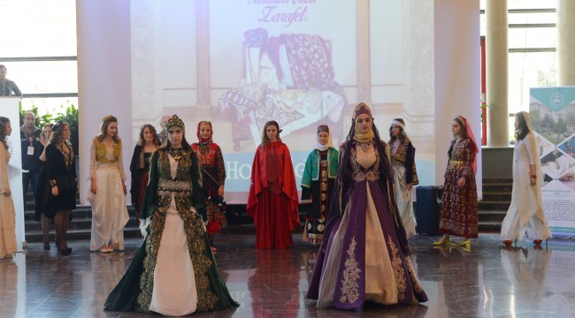 Fetih Müzesi’nde büyüleyen defile