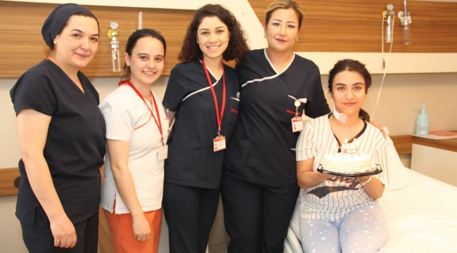 Genç doktorun akciğerinden 7 santimlik kitle çıktı