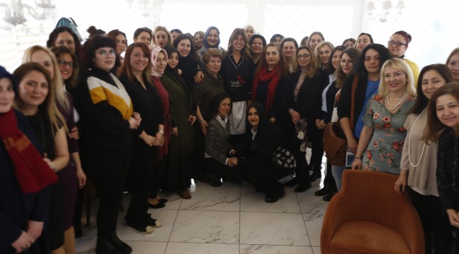 “Hayal kurmaktan vazgeçmeyen kadınlar başarıyı da beraberinde getirir”