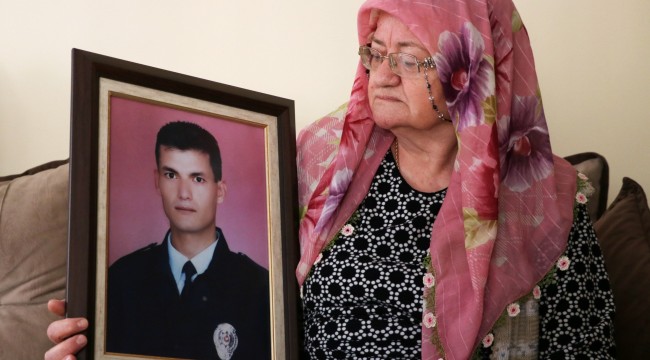 İntihar eden teröristin şehit ettiği polisin annesi konuştu