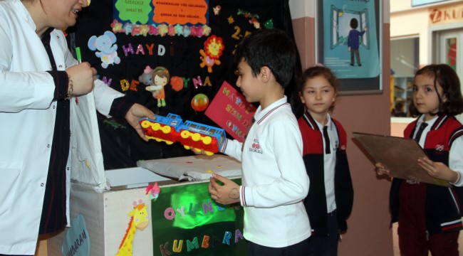 Oyuncaksız çocuklar için "Oyuncak Kumbarası"