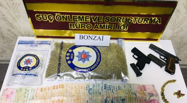 Polis uyuşturucu satıcılarına göz açtırmıyor